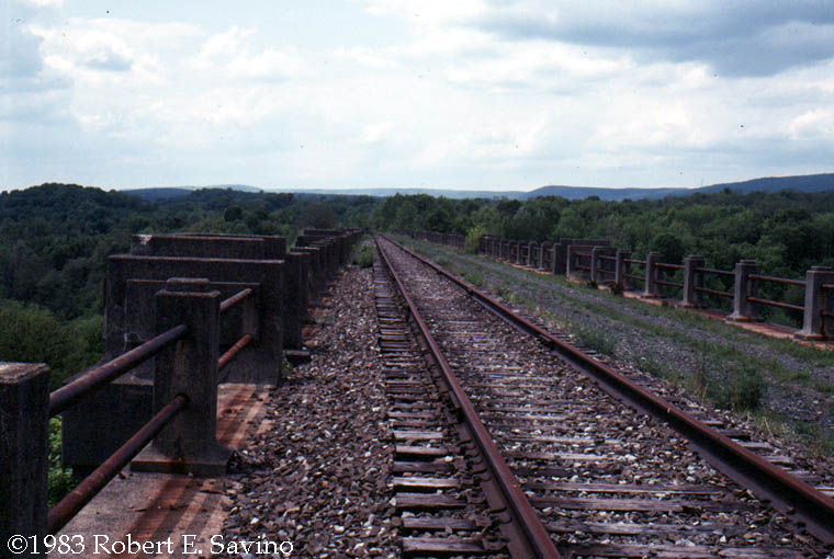 Looking west atop Paulins Kill Viaduct in 1983